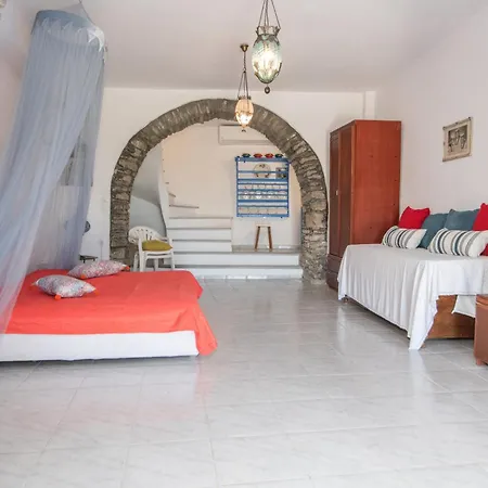 Willa Tinos Sunset Kechros